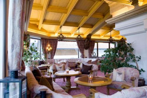 酒吧/高級酒吧, 伯格特洛爾酒店 (Berghoteltirol) in 容霍爾茨