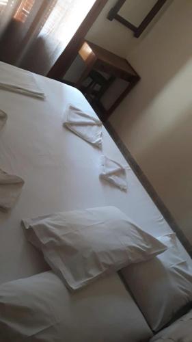 Pela Apartments