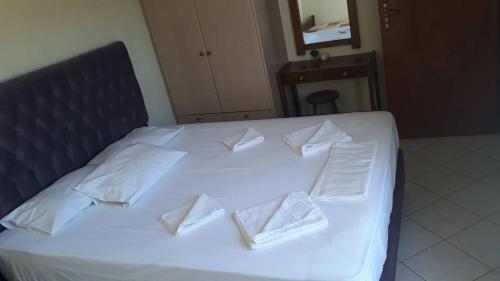 Pela Apartments