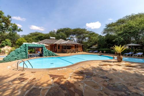 Úszómedence, Sentrim Amboseli Lodge in Amboseli Nemzeti Park