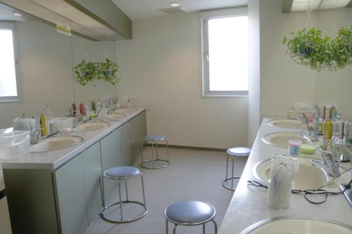 Men Only Capsule Room & Sauna, Bathhouse, gim 男性専用サウナ&カプセル Minami Gakugeidai in Meguro