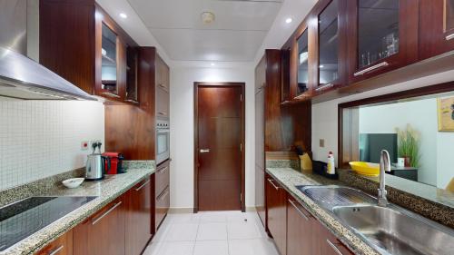 Best 2 bedroom Marina apartment, Dubaj (fotografie 5)