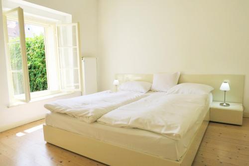 Garden Residence Prague Castle - image 7