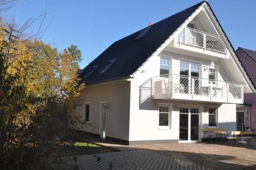 "Ferienwohnungen Appartements - Ferienhaus Müritzglück" in Marienfelde, Deutschland