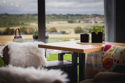 Restaurant, Weinzuhause Hotel-Restaurant-Vinothek in Köngernheim