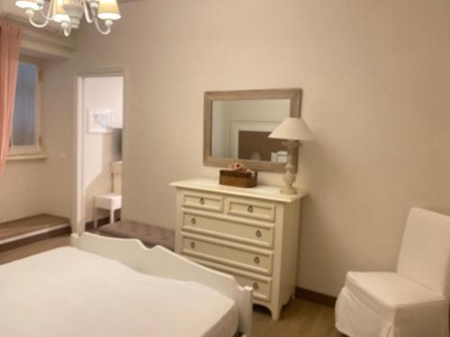 Delizioso bilocale in centro storico aria condizionata pass auto1p