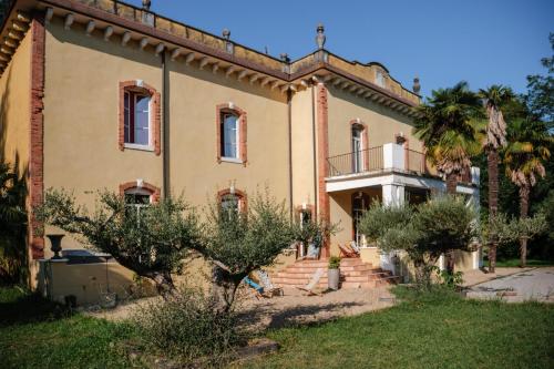 Château de Larunque, 15 p, piscine jacuzzi tennis - plages 30 mn