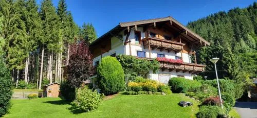 Am Waldrand 252 in Neukirchen am Großvenediger, Österreich