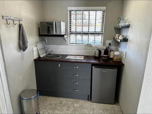 Steenkoppies semi self catering apartment