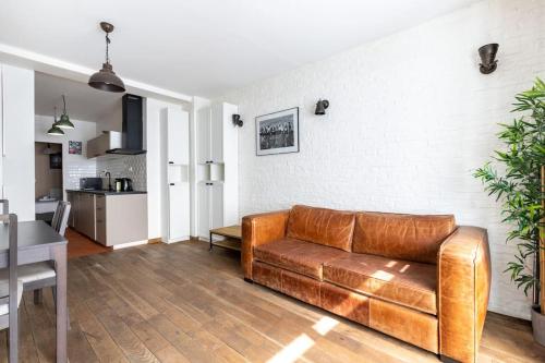 Aqueduc/La Fayette : Magnifique appartement - Location saisonnière - Paris