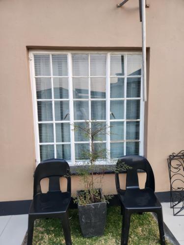 Guesthouse 71 King Size Guest Room