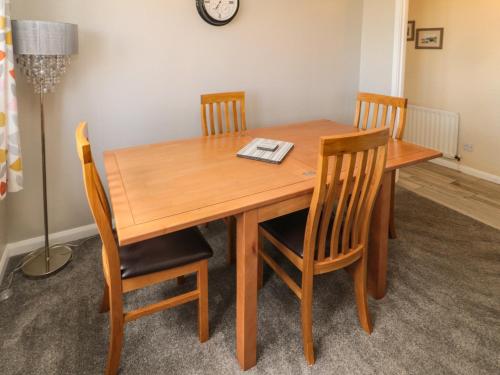 Island View Cottage - image 14
