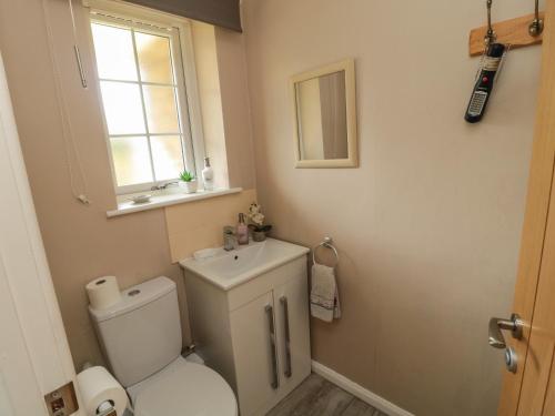Island View Cottage - image 13
