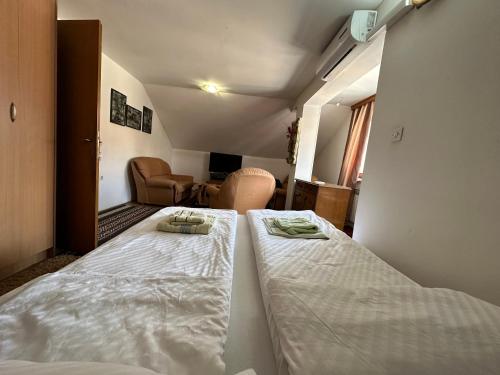 Two-Bedroom Apartment room in Apartment Sarajlija
