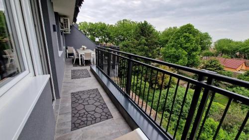 ระเบียง/ชานเรือน, FAMILY RESORT SUBOTICA Apartments in กัต