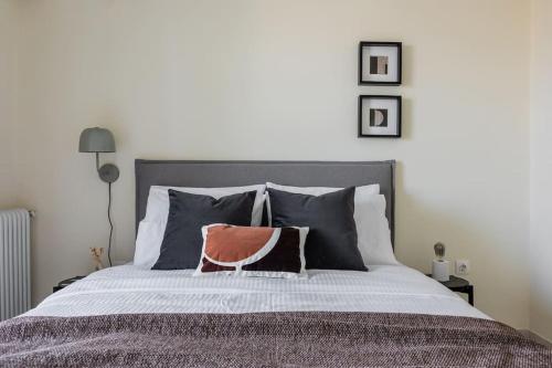 Two-Bedroom Apartment image 5