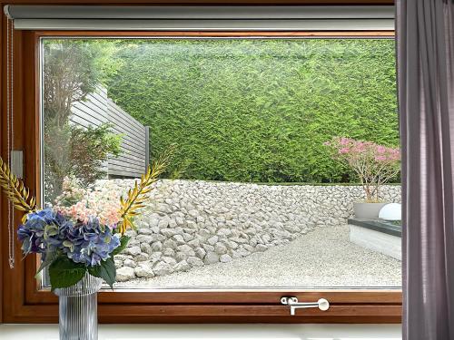 Garden, PERLE Stillvolles Apartment in der Nahe Alstertal in Bramfeld
