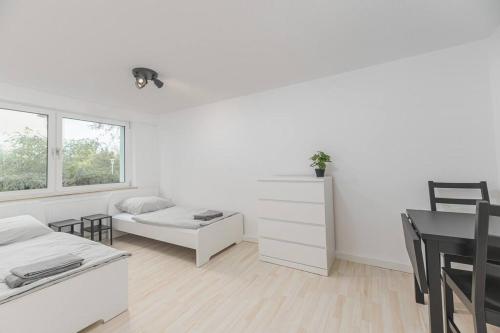 NT01 schönes Appartement - ideal für Teams Self Check-In - Apartment - Nürtingen