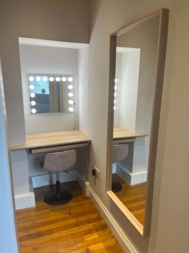 The Tavern Bed and Breakfast in ไบลท์