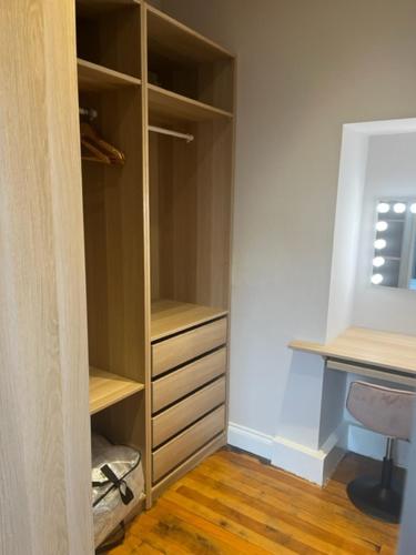 The Tavern Bed and Breakfast in ไบลท์