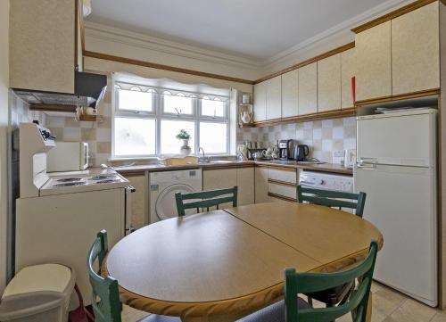 Matthews Traditional Holiday Cottage by Trident Holiday Homes