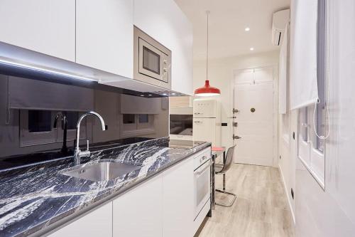 Nice apartment in Calle Hortaleza 96, Madrid (foto 10)