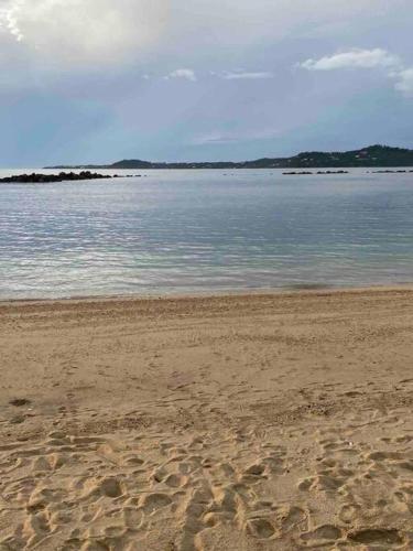 Modern Unit Near The Beach at Canyon Cove Nasugbu in Natipuan