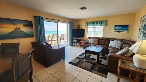 Direct Beach Front 1b 1b Balcony - Surf Song #240 detail