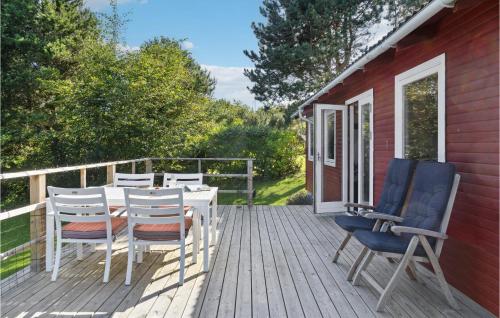 ทัศนียภาพภายนอกโรงแรม, Nice Home In Dronningmølle With Wifi in ดรอนนิงเมิลเลอ