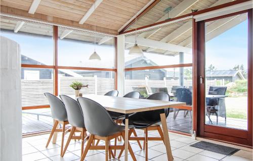  Beautiful Home In Blokhus With 3 Bedrooms, Sauna And Wifi in Blokhus
