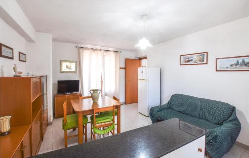 Awesome Apartment In Melito Porto Salvo in Melito di Porto Salvo