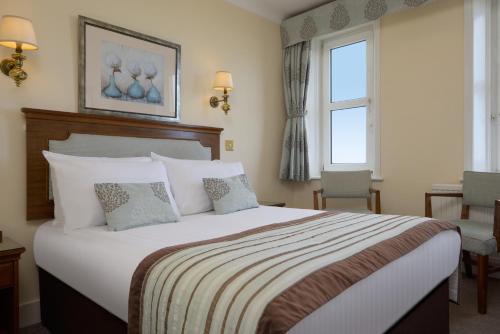 Cosy Double Room with Sea View