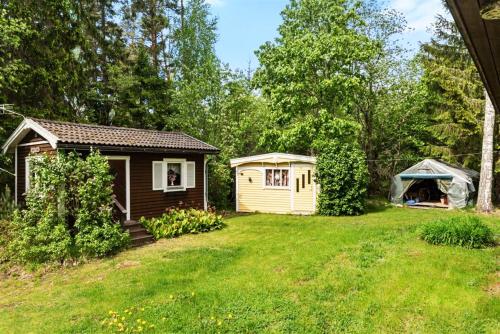 Cozy holiday accommodation in Skebobruk, Norrtalje