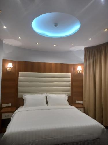 فندق اجيال المدينة 1--Ajyal Al Madinah Hotel 1 in Bani Dhafar