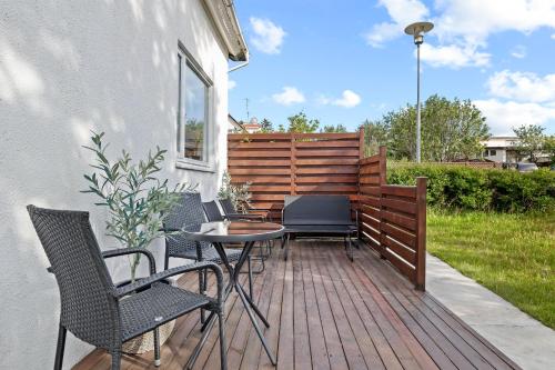 Venture Vacations - The Perfect Base - Near Downtown in Seltjarnarnes