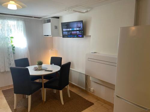Iekārtas, Källarlägenhet Centrumvägen Gusum (Kallarlagenhet Centrumvagen Gusum) in Gusum