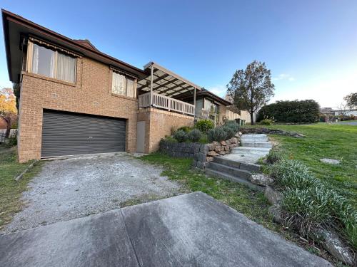 A szálláshely kívülről, Central Sunbury home with top-hill views, high speed NBN and Netflix ready in Sunbury