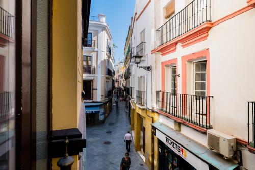 Elegant apartment - 2 Bd 1 Bth - Center Sevilla
