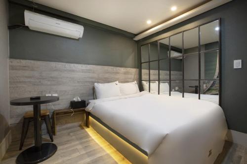 1 double bed