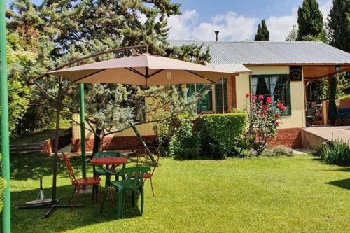 Dārzs, Cabaña Casa Amarilla (Cabana Casa Amarilla) in Las Compuertas