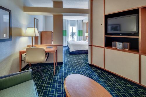 Fairfield Inn and Suites Jacksonville Beach