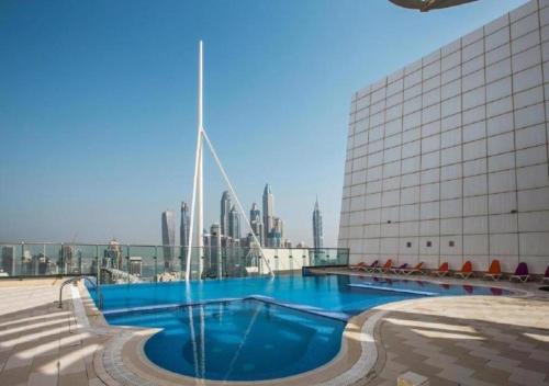 Cosmos Living Spacious with Balcony GCV1 - image 8