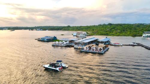 Abaré floating Lodge