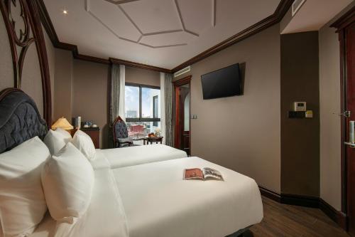 room detail thumbnail 1