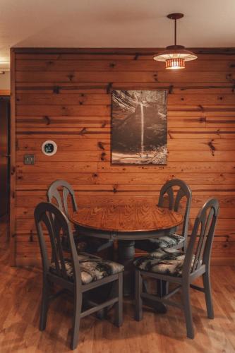 Patriot Cottage at American Heartland Cabins thumb 4