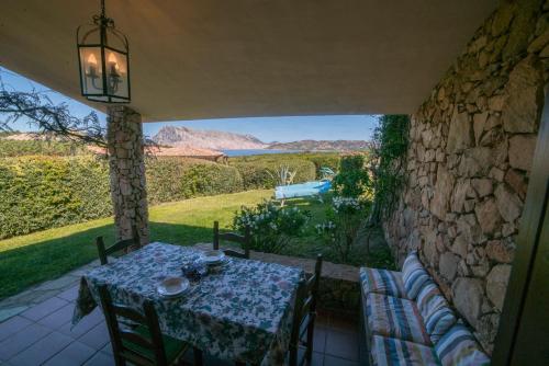 Private villa and boat mooring, Cala Paradiso Village in Coda Cavallo