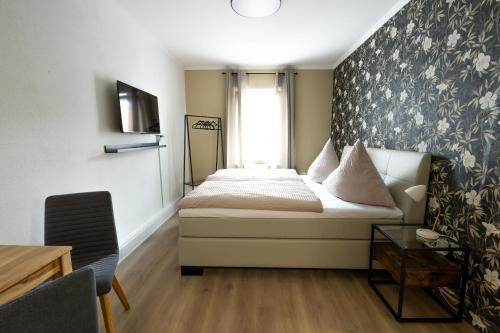 1 queen bed