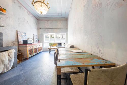 Art Gallery Apartment, Janov