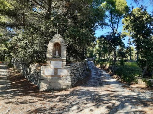 Mas de charme au calme en pleine garrigue