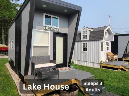 Tiny Digs Lakeshore - Tiny House Lodging